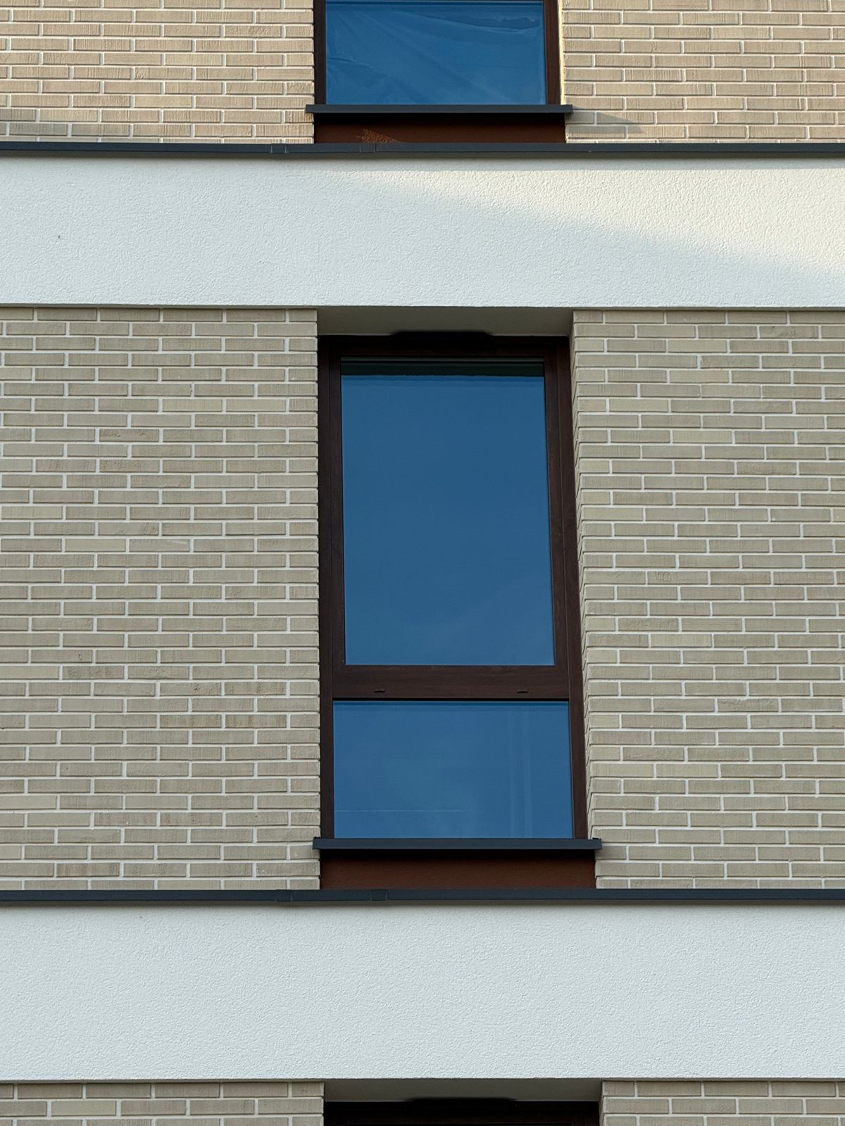 Aluminium Tilt and Turn Windows: Buyer’s Guide Aluminium Tilt and Turn Windows: Buyer’s Guide